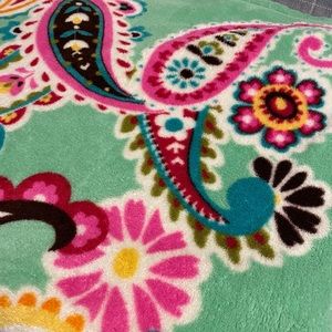 Vera Bradley Tutti Frutti Blanket Green Pink